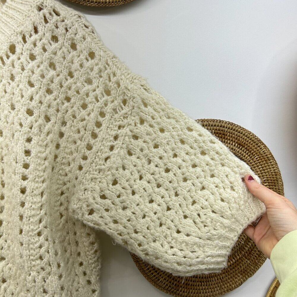 Zara Cream Neutral Boho Oversized Crochet Knit Half Sleeve Sweater Top Medium - Picture 6 of 7